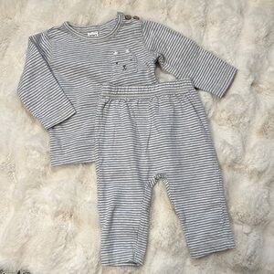 Carter’s Striped Gray Baby Outfit Set | Size 9 Months